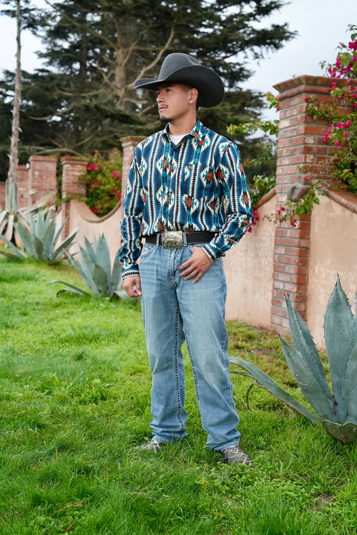 SIERRA BLUE AZTEC LONG SLEEVE