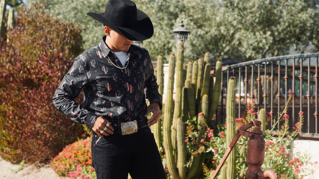 Linea De Oro Cactus Print Button-Up Shirt – Black